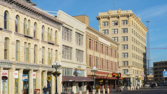 Chiropractor in Bloomingdale IL.